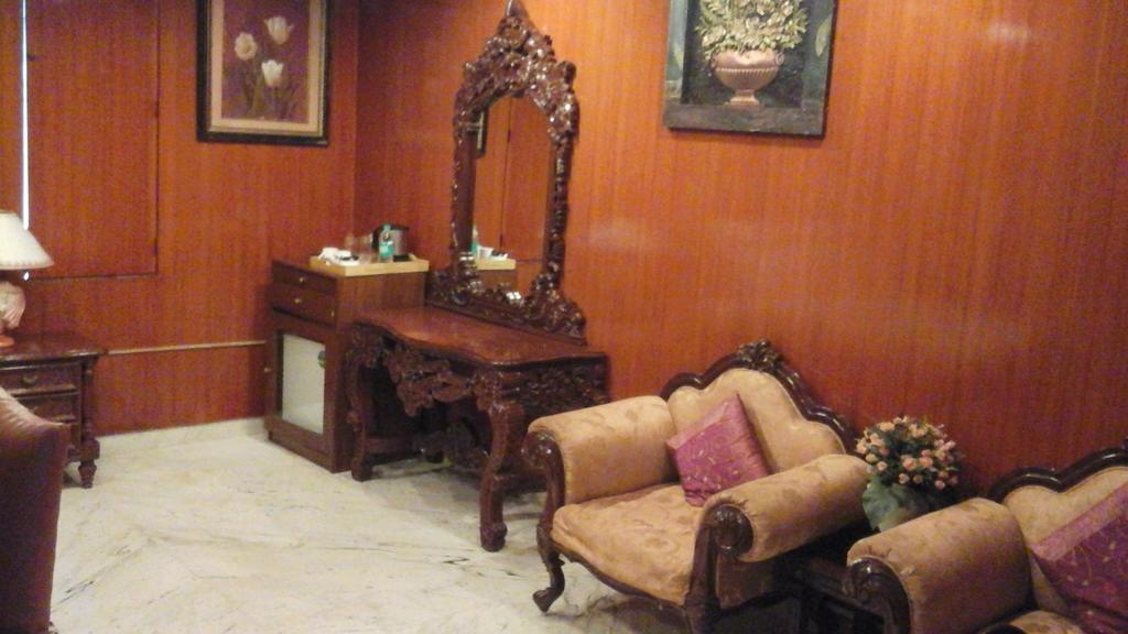 Hotel Pigeon International 班加罗尔 外观 照片